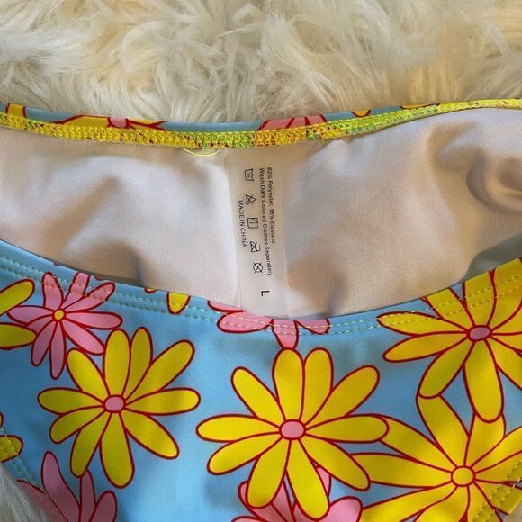SHEIN 70s Floral Bikini | SZ L - Picture 4 of 9